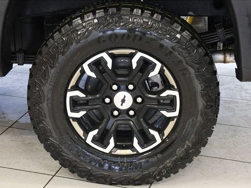 New 2026 Chevrolet Silverado 1500 ZR2 AWD/4WD image 3
