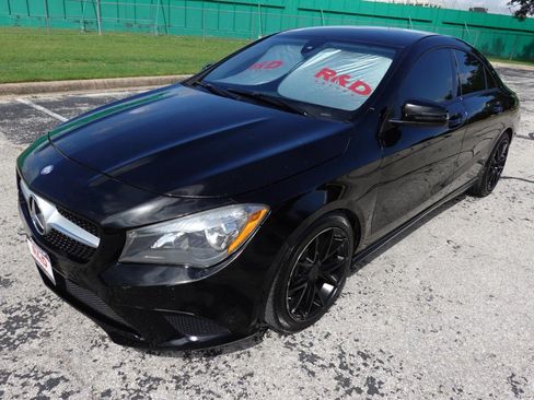 Used 2015 Mercedes-Benz CLA 250 4MATIC image 3