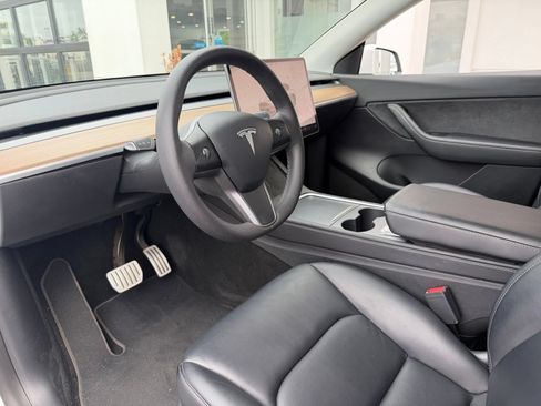 Used 2022 Tesla Model Y Performance AWD/4WD image 14