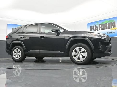 Used 2023 Toyota RAV4 LE FWD image 22