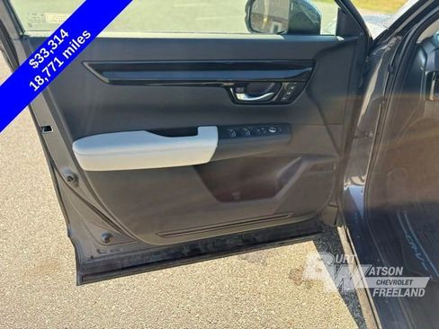 Used 2025 Honda CR-V EX-L image 10