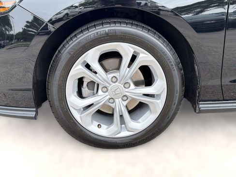 Used 2025 Honda Accord LX image 12