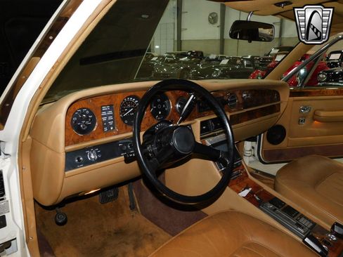 Used 1986 Rolls-Royce Silver Spur image 23