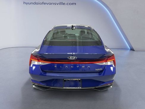 Certified 2023 Hyundai Elantra Limited FWD image 3
