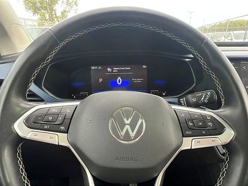 Used 2022 Volkswagen Taos SE image 14