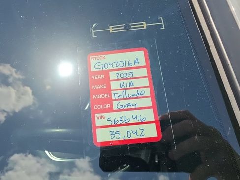 Certified 2025 Kia Telluride EX X-Line AWD/4WD image 10