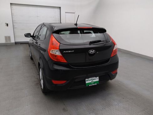 Used 2014 Hyundai Accent SE w/ Option Group 3 image 6