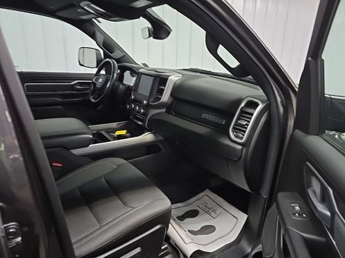 Used 2022 RAM 1500 Big Horn w/ Night Edition AWD/4WD image 15