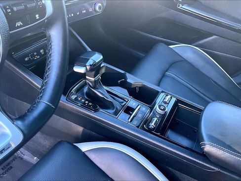 Used 2025 Kia K5 GT-Line image 16