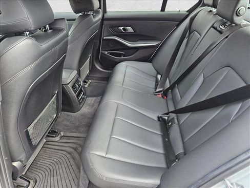 Used 2019 BMW 330i xDrive Sedan AWD/4WD image 16