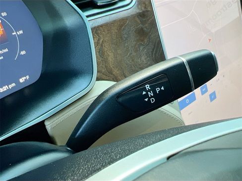 Used 2016 Tesla Model X 75D image 15