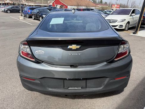 Used 2017 Chevrolet Volt LT image 9