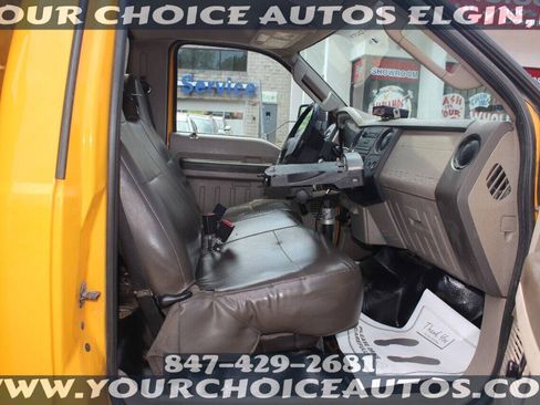 Used 2009 Ford F550 2WD Regular Cab Super Duty image 27