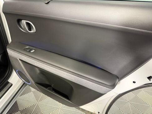 Used 2023 Hyundai Ioniq 5 Limited image 29