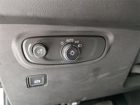 Used 2020 GMC Terrain SLE w/ Driver Convenience Package image 14