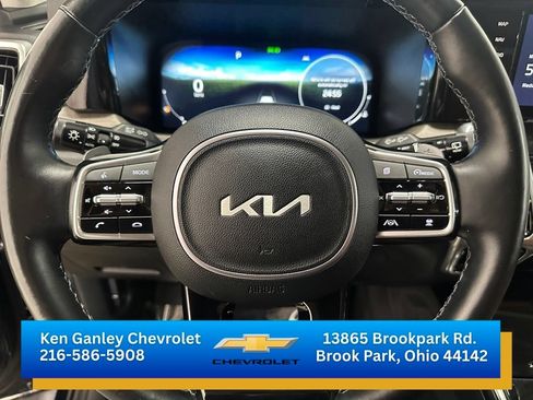 Used 2023 Kia Sorento SX Prestige AWD/4WD image 11