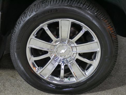 Used 2018 Chevrolet Silverado 1500 High Country image 15