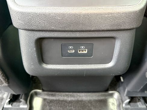 Used 2023 Nissan Pathfinder SL w/ SL Premium Package image 11