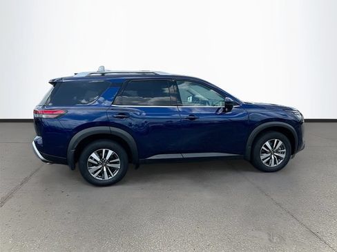 Certified 2025 Nissan Pathfinder SL AWD/4WD image 30