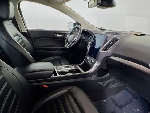 Used 2024 Ford Edge SEL image 10