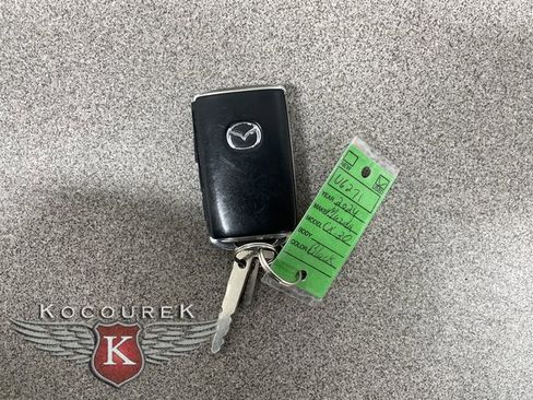 Used 2024 MAZDA CX-30 AWD 2.5 S w/ Premium Package image 26