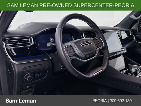 Used 2026 Jeep Grand Wagoneer Summit w/ Rear Seat Video Group I AWD/4WD image 9