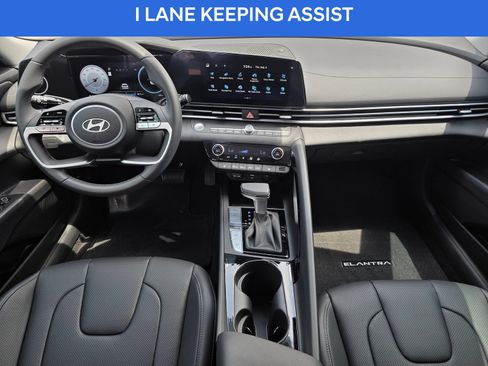 Used 2026 Hyundai Elantra Limited FWD image 11