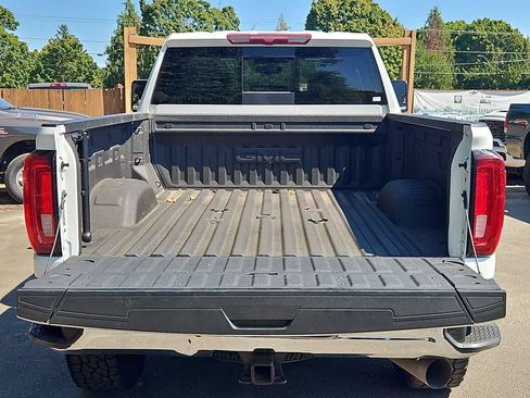 Used 2023 GMC Sierra 3500 SLT w/ SLT Premium Package AWD/4WD image 10