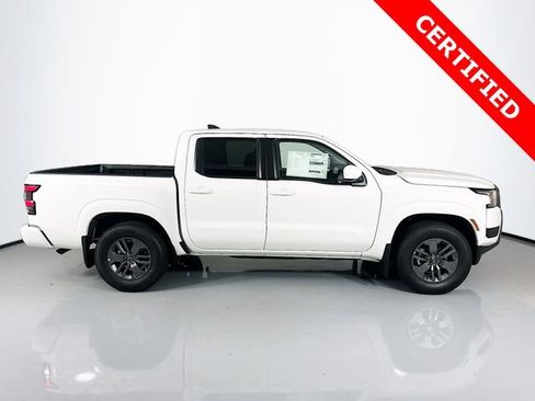 Certified 2025 Nissan Frontier SV RWD image 10