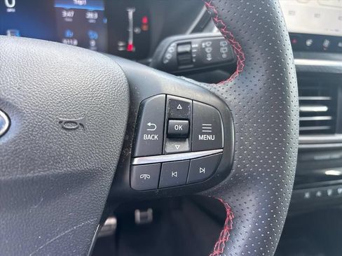 Used 2024 Ford Escape ST-Line w/ Tech Pack #1 FWD image 16