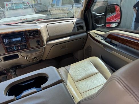 Used 2002 Ford F350 Lariat image 25