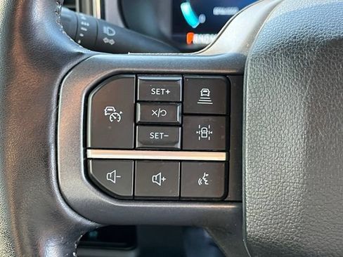 Used 2023 Ford F350 Lariat w/ Lariat Ultimate Package AWD/4WD image 22