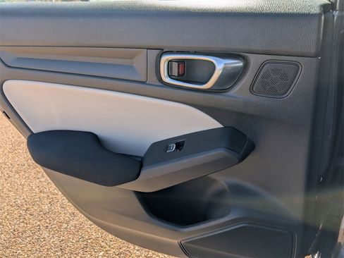 Certified 2023 Honda Civic EX image 29
