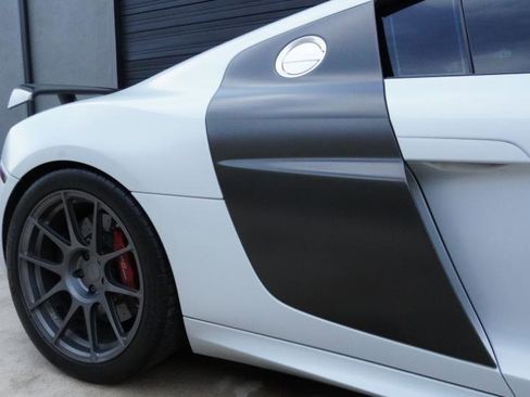 Used 2012 Audi R8 GT image 42