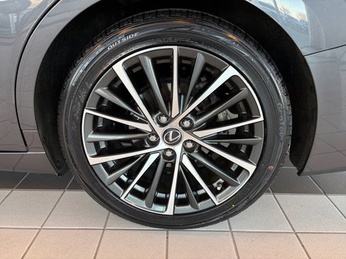 Used 2023 Lexus ES 350 w/ Premium Package image 26