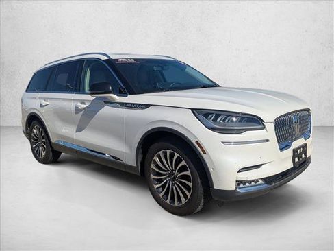 Used 2020 Lincoln Aviator Reserve w/ Equipment Group 201A image 3