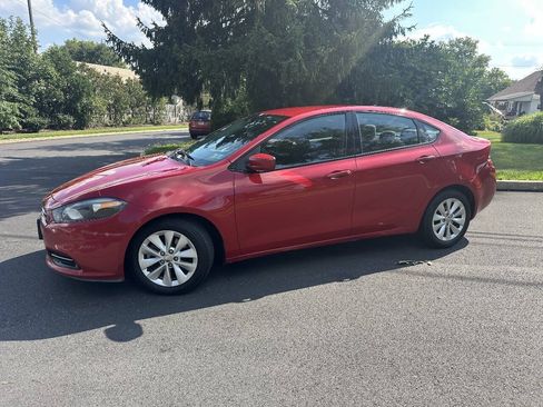 Used 2014 Dodge Dart SXT FWD image 4