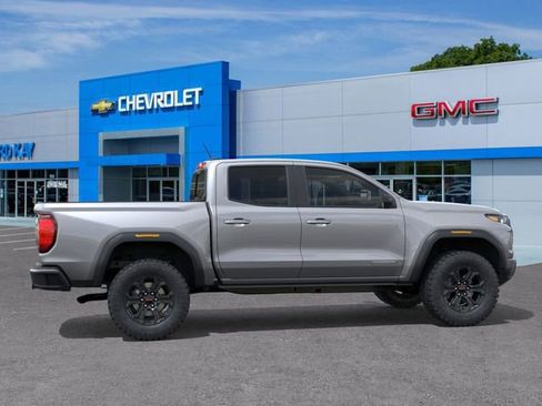 New 2025 GMC Canyon Elevation w/ Convenience Package image 5