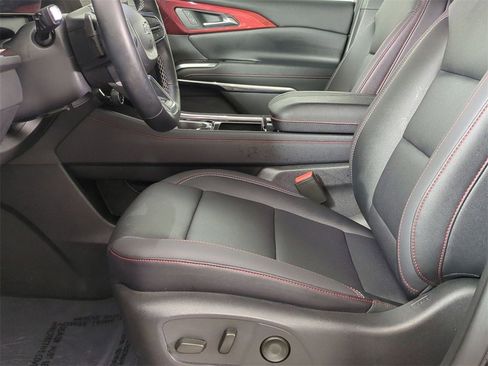 Certified 2025 Chevrolet Traverse Z71 w/ Driver Confidence Package image 20