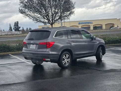 Used 2017 Honda Pilot EX-L image 4