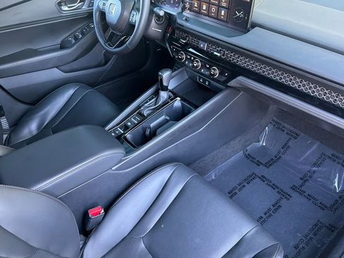 Used 2023 Honda Accord Sport image 15
