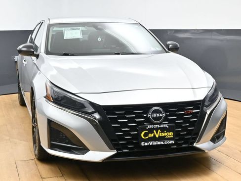 Used 2024 Nissan Altima 2.5 SR FWD image 4