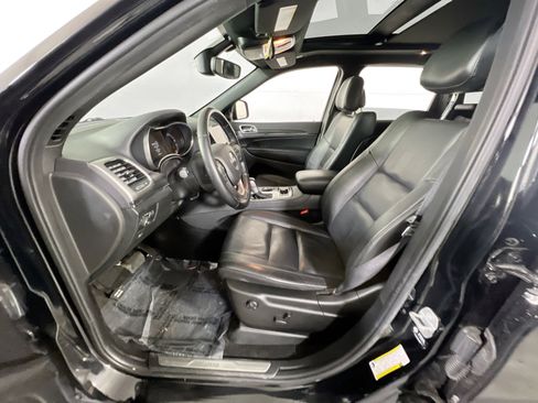 Used 2022 Jeep Grand Cherokee Limited image 21