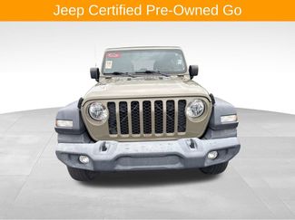 Used 2020 Jeep Gladiator Sport w/ Quick Order Package 23S AWD/4WD video 2