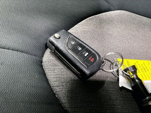 Used 2023 Toyota Camry LE FWD image 17