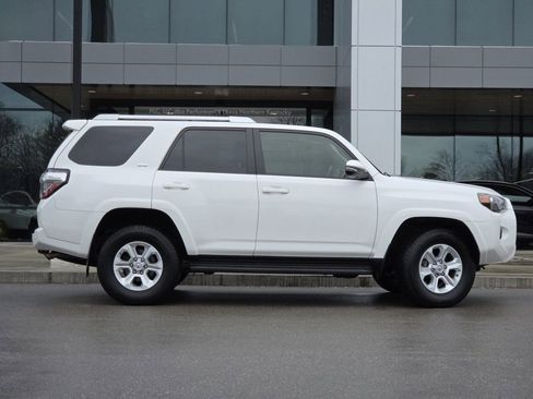 Used 2015 Toyota 4Runner SR5 image 27