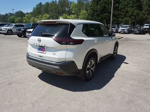 Used 2023 Nissan Rogue SV image 20
