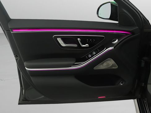 Used 2023 Mercedes-Benz S 500 4MATIC image 17