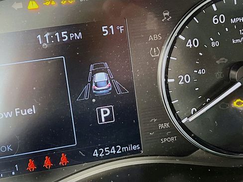 Used 2024 Nissan Kicks SV image 10