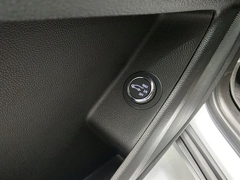 Used 2023 Chevrolet Traverse LT w/ LPO, Floor Liner Package image 27